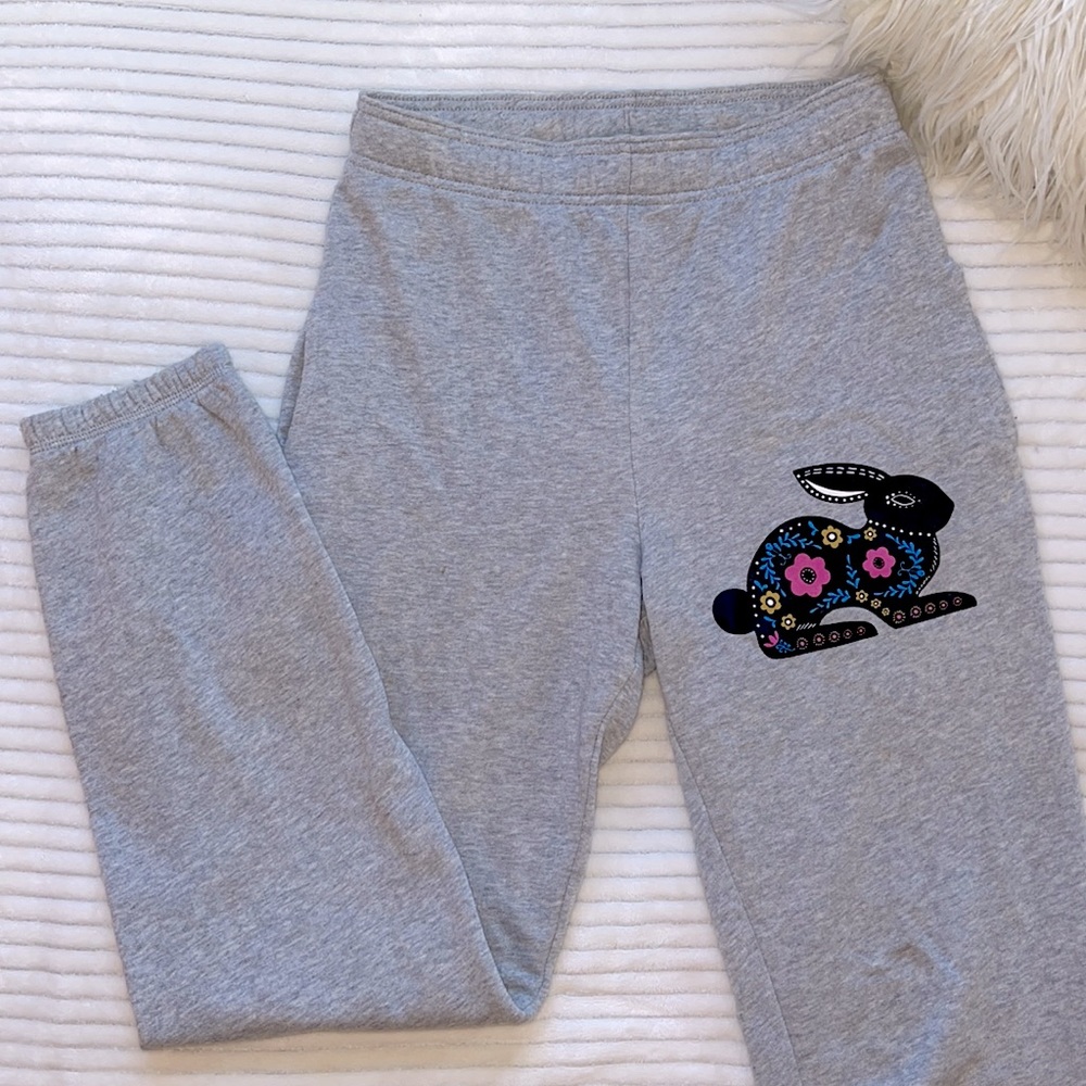 Mossimo gray sweatpants with floral bunny, size xs